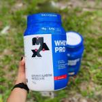 Whey Pro Pote 1kg Sabor Morango Max Titanium | R$ 57,72 à vista